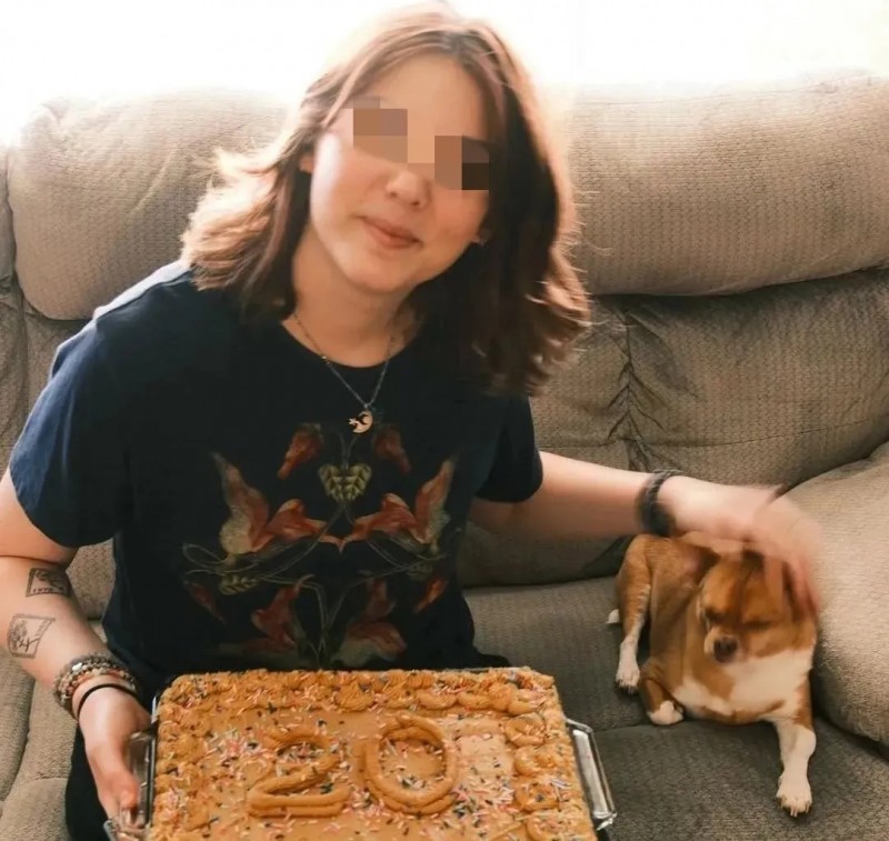 无癌生存13年!全球首位被CAR-T治愈患儿Emily迎20岁生日,见证癌症临床治愈照进现实
